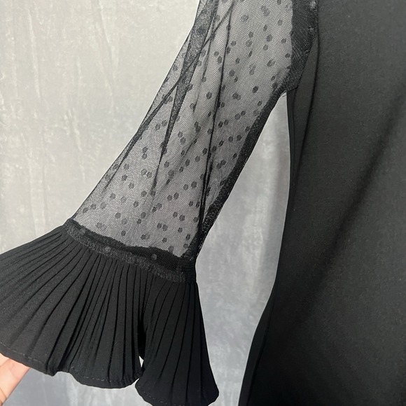 Neb & Girl Dress Womens Medium Shift Black Mesh Bell Sleeves Classic Sheer Panel - Picture 5 of 10